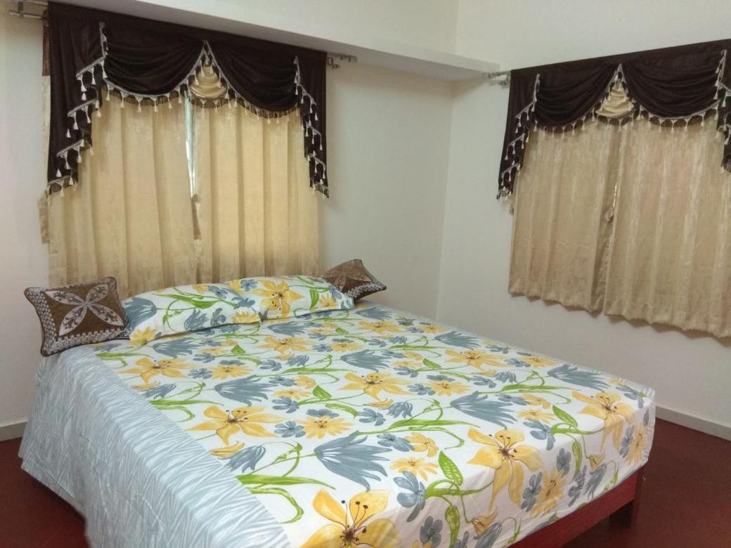 Srb Residency Hotel ติรุวันนามาลัย ภายนอก รูปภาพ