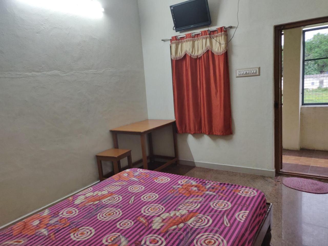 Srb Residency Hotel ติรุวันนามาลัย ภายนอก รูปภาพ