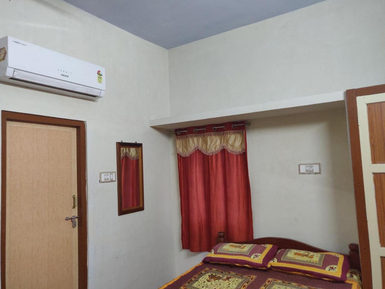 Srb Residency Hotel ติรุวันนามาลัย ภายนอก รูปภาพ