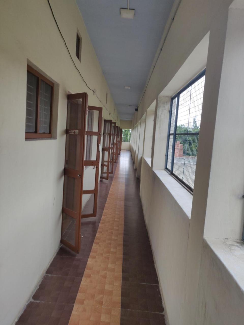 Srb Residency Hotel ติรุวันนามาลัย ภายนอก รูปภาพ
